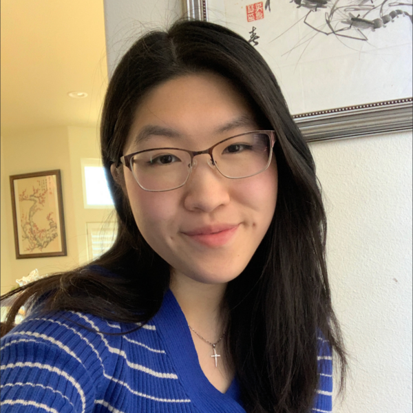 University Honors Ambassador Christina Zhu Profile Picture