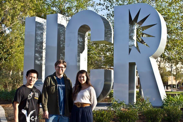 Honors Students in Front of UCR Letters